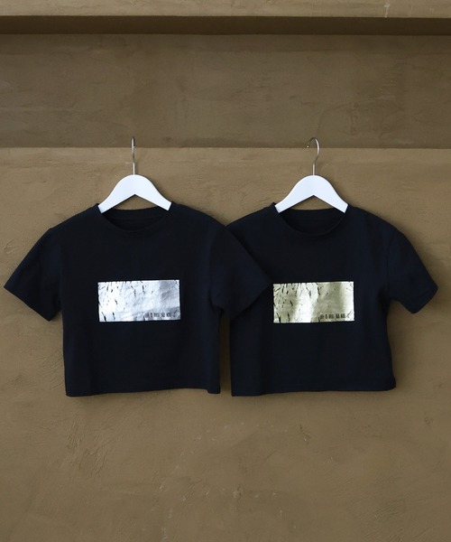 Mili affinity(ミリアフィニティー)の「シルバー箔プリントコンパクトTシャツ(Tシャツ/カットソー・レディース・ブラック×シルバー/ホワイト×シルバー/ホワイト×ピンク/ホワイト×ゴールド/ブラック×ゴールド・FREE)」の18枚目の写真