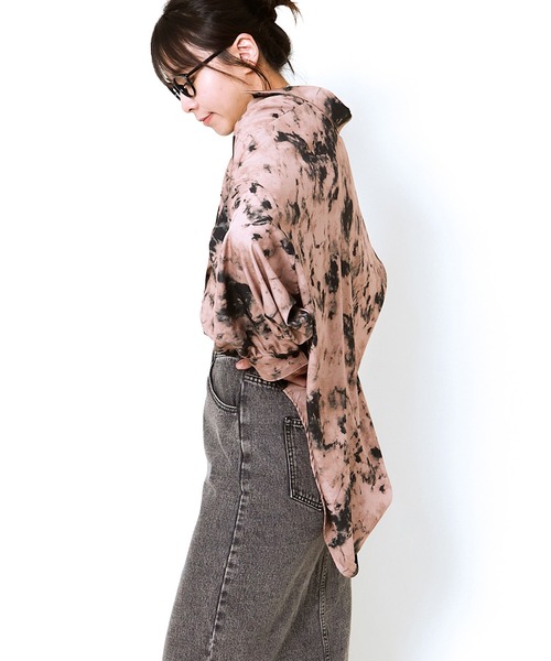 GORGE(ゴージ)の「《タンク付き2点セット×モヤ柄》レディース シャツ セットアイテム 羽織り トレンド 春夏秋(シャツ/ブラウス・レディース・ブラック/ブラウン・F)」の8枚目の写真