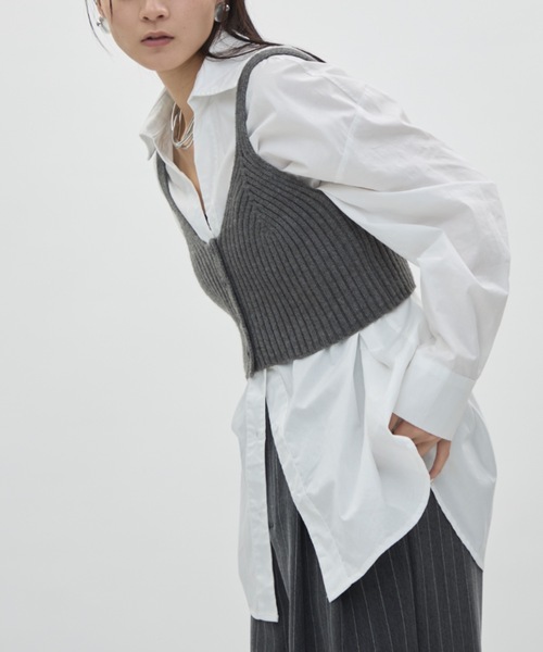 DFFUR.(ディフル)の「フロント釦ショートビスチェ(ベスト・レディース・ブラック/アイボリー/グレー・FREE)」の19枚目の写真