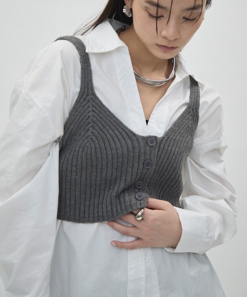 DFFUR.(ディフル)の「フロント釦ショートビスチェ(ベスト・レディース・ブラック/アイボリー/グレー・FREE)」の14枚目の写真