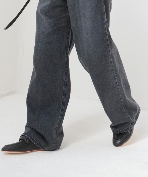 DRESSLAVE（ドレスレイブ）の「over tuck black denim pants(オーバータックブラックデニムパンツ)（デニムパンツ・レディース・ブラック・38）」の5枚目の写真