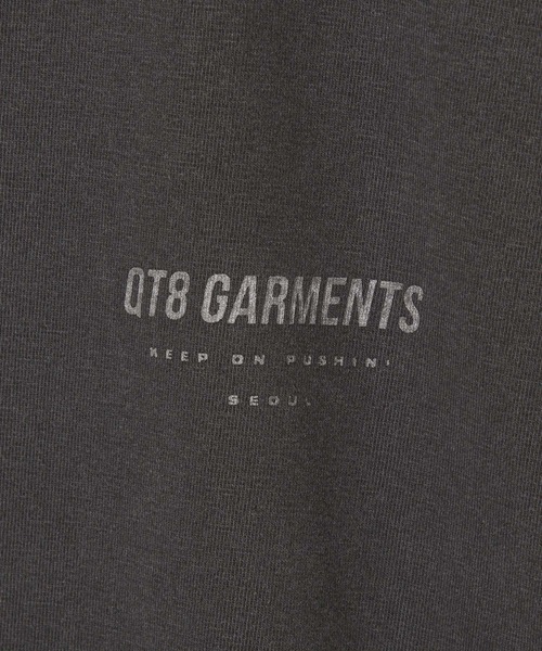 QT8（キューティーエイト）の「QT8 GARMENTS／Pigment ロゴ T（Tシャツ/カットソー・メンズ・グレー/ネイビー/チャコール・MEDIUM/LARGE）」の18枚目の写真