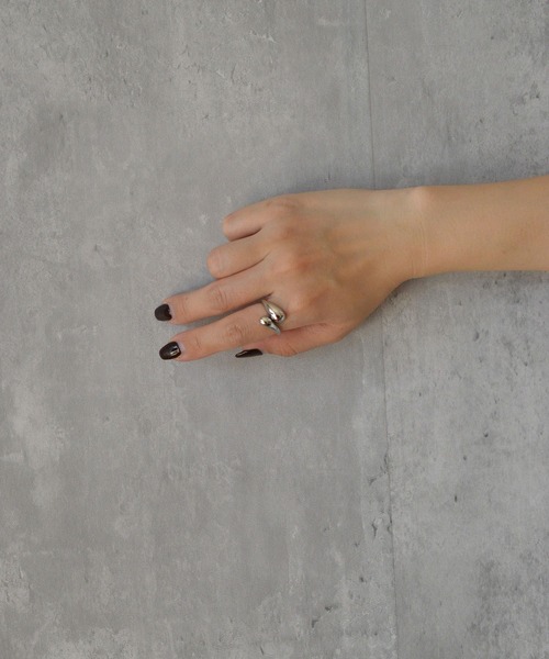 BROTHERHOOD(ブラザーフッド)の「【earyear】Tear Open design peti Volume Ring(リング・レディース・シルバー/ゴールド・MEDIUM/LARGE)」の8枚目の写真