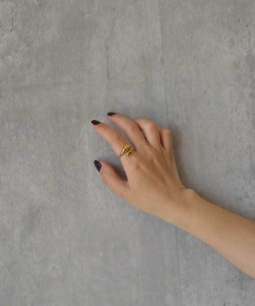 BROTHERHOOD(ブラザーフッド)の「【earyear】Tear Open design peti Volume Ring(リング・レディース・シルバー/ゴールド・MEDIUM/LARGE)」の13枚目の写真