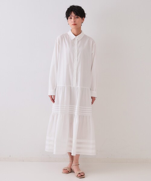 OPAQUE.CLIP（オペークドットクリップ）の「裾タックティアードシャツワンピース【洗濯機洗い可】（ワンピース・レディース・ネイビー/ホワイト・42/40/38）」の11枚目の写真