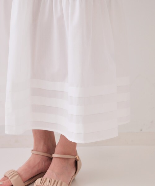 OPAQUE.CLIP（オペークドットクリップ）の「裾タックティアードシャツワンピース【洗濯機洗い可】（ワンピース・レディース・ネイビー/ホワイト・42/40/38）」の17枚目の写真