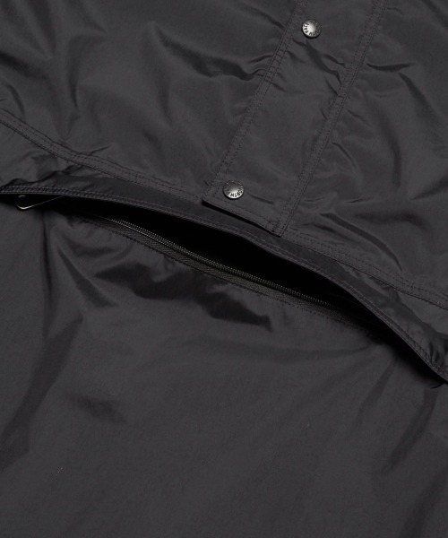 THE NORTH FACE(ザノースフェイス)の「THE NORTH FACE TORENIAN ANORAK(ザ ノース フェイス トレニアンアノラック)(ナイロンジャケット・メンズ・ブラック/ベージュ系・X-LARGE/LARGE/MEDIUM/SMALL)」の9枚目の写真