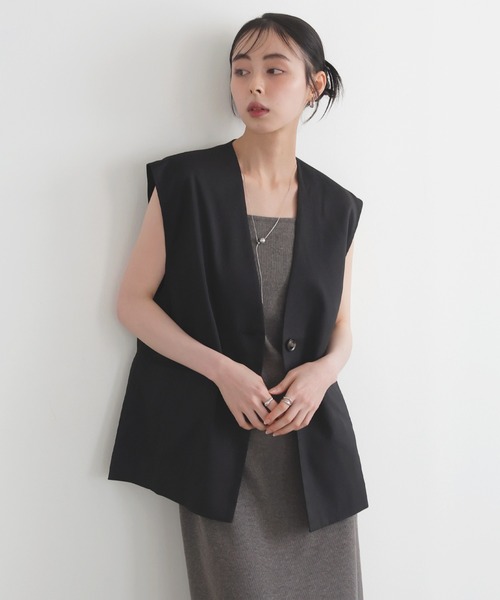 LIAN(リアン)の「リネンタッチノーカラーベスト(ベスト・レディース・アイボリー/ブラック/チャコールグレー/ベージュ・FREE)」の17枚目の写真