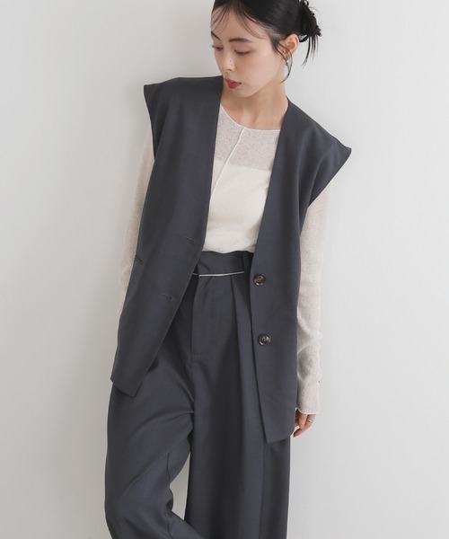 LIAN(リアン)の「リネンタッチノーカラーベスト(ベスト・レディース・アイボリー/ブラック/チャコールグレー/ベージュ・FREE)」の19枚目の写真