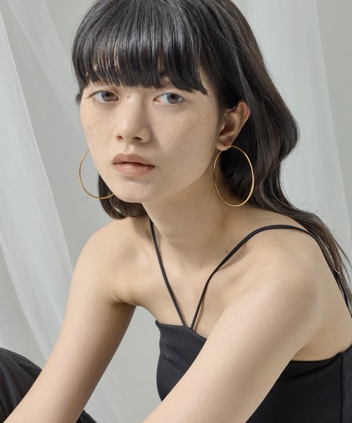 ORLEAN（オルレアン）の「【ORLEAN】 シンプルフープピアス 6cm（ピアス（両耳用）・レディース・シルバー/ゴールド・フリー）」の22枚目の写真