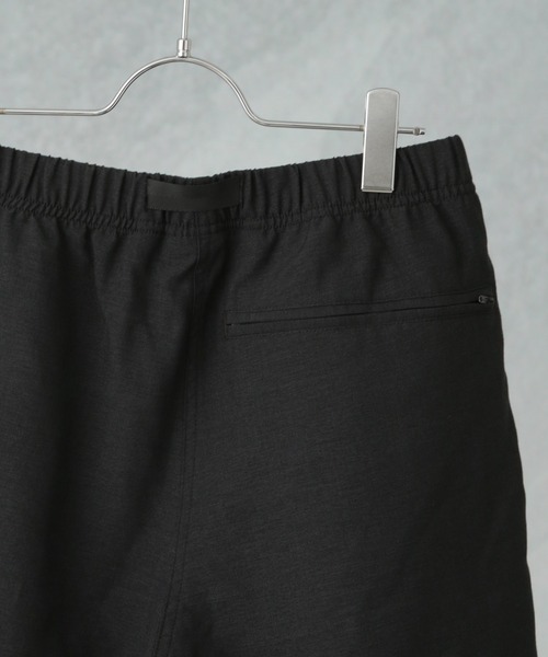 Gramicci(グラミチ)の「Gramicci/別注 LINEN BLEND PACKABLE SHORT(その他パンツ・メンズ・グレー/ブルー/ブラック/グリーン・L/M/S)」の7枚目の写真