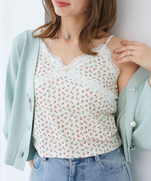 MAJESTIC LEGON（マジェスティックレゴン）の「カップ付きローズリボンキャミ（キャミソール・レディース・ホワイト系その他2/レッド系その他2/グレー系その他/ブラック系その他・MEDIUM）」の4枚目の写真