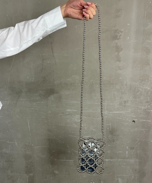 tolene(トレネ)の「ビーズ編み ミニポーチ ミニバッグ ショルダーバッグ(ショルダーバッグ・レディース・シルバー/ブラック/ホワイト・ONE SIZE)」の14枚目の写真