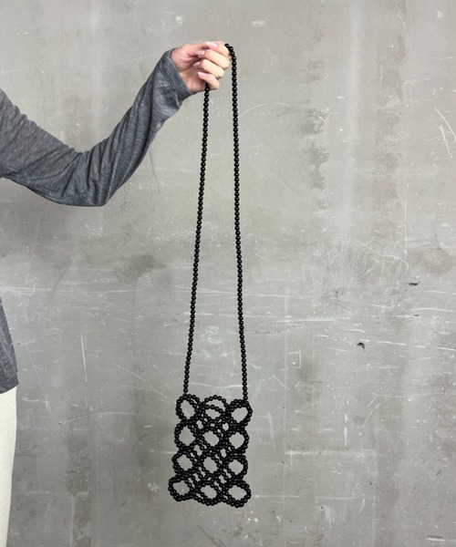 tolene(トレネ)の「ビーズ編み ミニポーチ ミニバッグ ショルダーバッグ(ショルダーバッグ・レディース・シルバー/ブラック/ホワイト・ONE SIZE)」の20枚目の写真