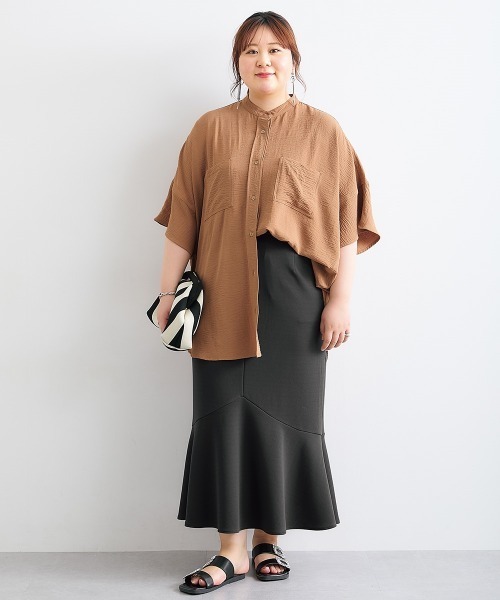 SMILE LAND(スマイルランド)の「<大きいサイズ> ゆるシルエットとろみシボシャツチュニック(その他トップス・レディース・モカ/ピンク/ブラック/チャコールグレー/パープル/ダークブラウン・L/LL/3L/4L/5L)」の14枚目の写真