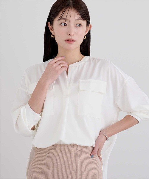 UR'S(ユアーズ)の「ダブルポケットスキッパーブラウス(シャツ/ブラウス・レディース・ネイビー/ベージュ/ホワイト・L/M/S)」の4枚目の写真