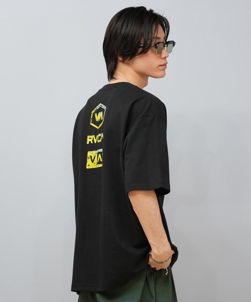 RVCA（ルーカ）の「RVCA/ルーカ 半袖Tシャツ ブランドロゴ オーバーサーズ BF04A-203（Tシャツ/カットソー・メンズ・ホワイト/ダークグレー/ブラック・L/M/S）」の20枚目の写真