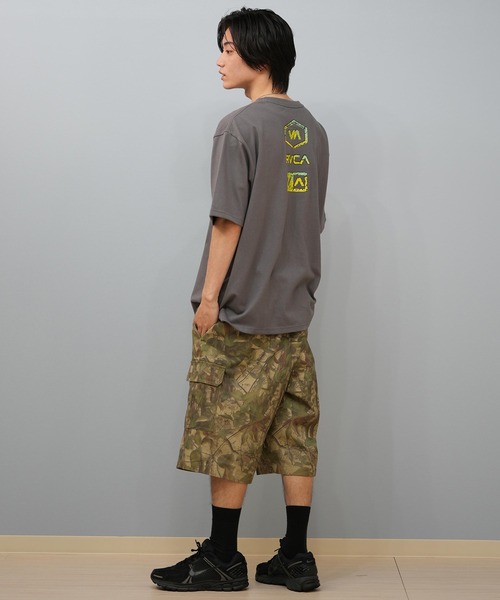RVCA（ルーカ）の「RVCA/ルーカ 半袖Tシャツ ブランドロゴ オーバーサーズ BF04A-203（Tシャツ/カットソー・メンズ・ホワイト/ダークグレー/ブラック・L/M/S）」の10枚目の写真