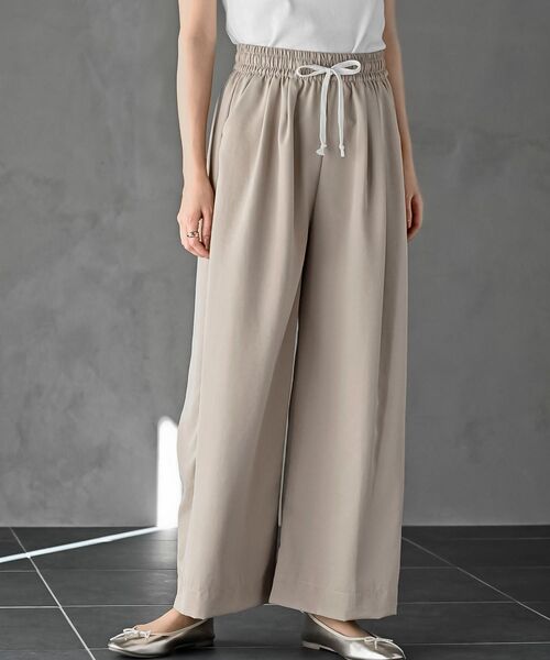 rps（アールピーエス）の「フロントタックワイドイージーパンツ（その他パンツ・レディース・ベージュ/チャコールグレー/アイボリー/ブラック・フリー）」の4枚目の写真