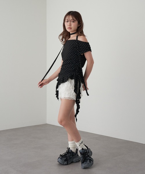 RAY CASSIN（レイカズン）の「【マルチウェイ/チョーカー付き】裾フリルドロストTシャツ（Tシャツ/カットソー・レディース・ホワイト系その他3/ブラック系その他3/ブラック系その他2/ブルー系その他2/カーキ・FREE）」の21枚目の写真