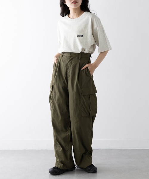 UNIVERSAL OVERALL（ユニバーサルオーバーオール）の「【UNIVERSAL OVERALL】EMBROIDERY TEE U2523249（Tシャツ/カットソー・レディース・ホワイト/ブラック/オートミール・S/M/L/XL）」の22枚目の写真