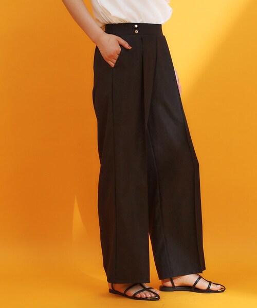 THE SHOP TK (ザ ショップ ティーケー )の「麻調ピンタックワイドパンツ【洗濯機OK】(その他パンツ・レディース・ブラック/ブラウン系その他/ベージュ・11/12/13)」の4枚目の写真