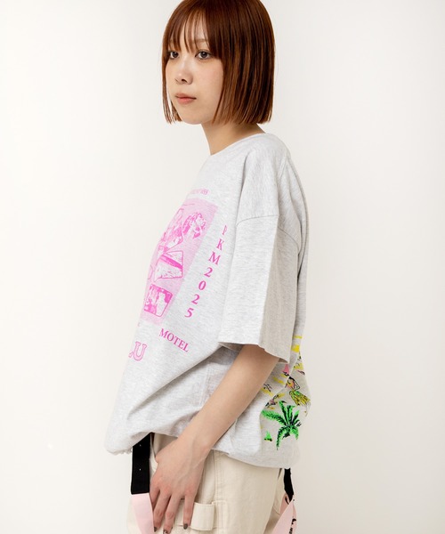 RNA(アールエヌエー)の「M2517 PINKMOTEL ホノルルメモリーT(Tシャツ/カットソー・レディース・ブラック/アッシュグレー/ピンク・MEDIUM)」の8枚目の写真