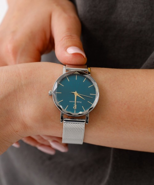 PIERRE LANNIER(ピエール・ラニエ)の「【Pierre Lannier/ピエール・ラニエ】マルチプル/金属ベルト/レディース/腕時計/キラキラ/エレガント【WEB限定】(アナログ腕時計・レディース・シルバー/エメラルド/ブラウン/ピンクゴールド/ネイビー・フリー)」の3枚目の写真