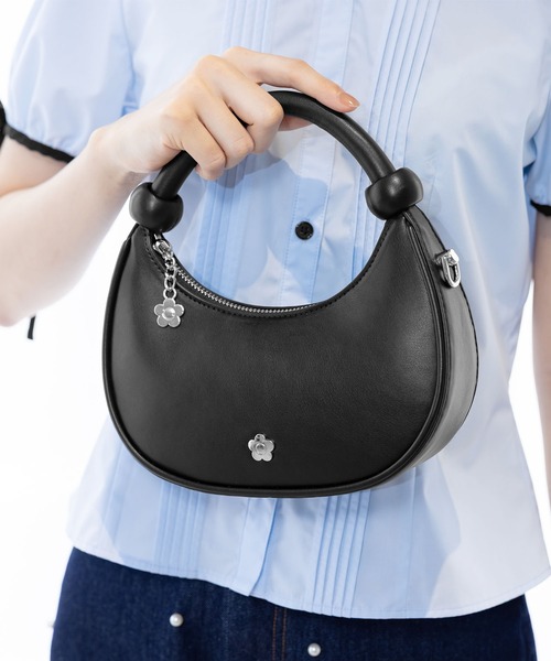 【MARY QUANT】ハーフムーンメタルデイジー 2WAYショルダー ハーフムーンメタルデイジー 2WAYショルダー(ショルダーバッグ