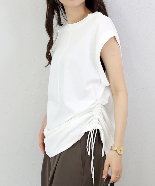 Aletta vita(アレッタビータ)の「綿天竺ドロスト使いフレンチプルオーバー(Tシャツ/カットソー・レディース・オフホワイト/ネイビー・M)」の2枚目の写真