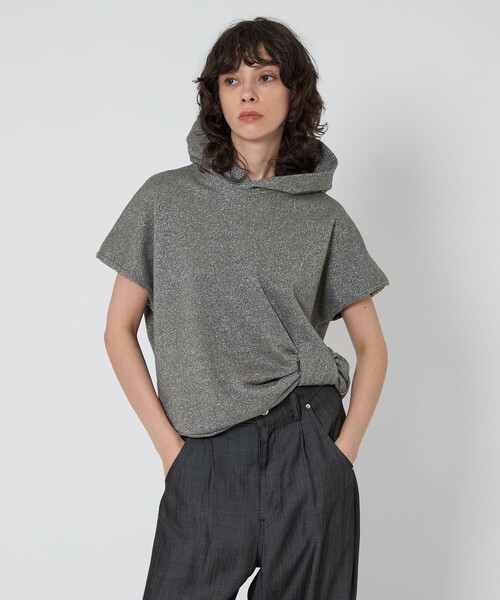 ASTRAET(アストラット)の「<ASTRAET>ラメ ウラケ フーデッド ノースリーブプルオーバー(Tシャツ/カットソー・レディース・ダークグレー/ライトグレー・FREE)」の1枚目の写真