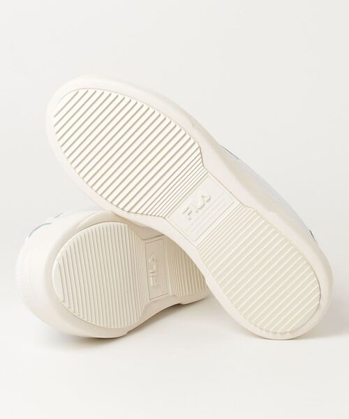 FILA(フィラ)の「FILA フィラ - スニーカー COURT PLUMPY FEATHERY WHITE/FILA NAVY/FILA RED 【UFW24054-125】(スニーカー・メンズ・ホワイト・24.0cm/25.0cm/23.0cm)」の3枚目の写真