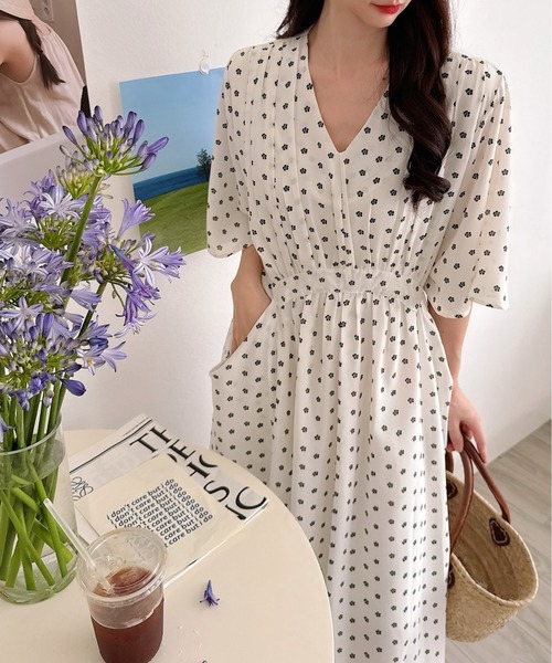 SinceThen上品 花柄  vネック スリム ロング ワンピース SinceThen上品 花柄 vネック 長袖 スリム ロング ワンピース