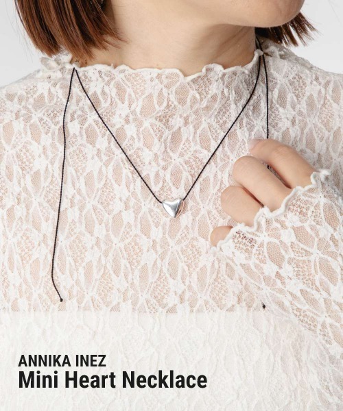 ANNIKA INEZ（アニカイネズ）の「ANNIKA INEZ Heart Necklace, Mini アニカ イネズ ハート ネックレス（ネックレス・レディース・シルバー・FREE）」の2枚目の写真