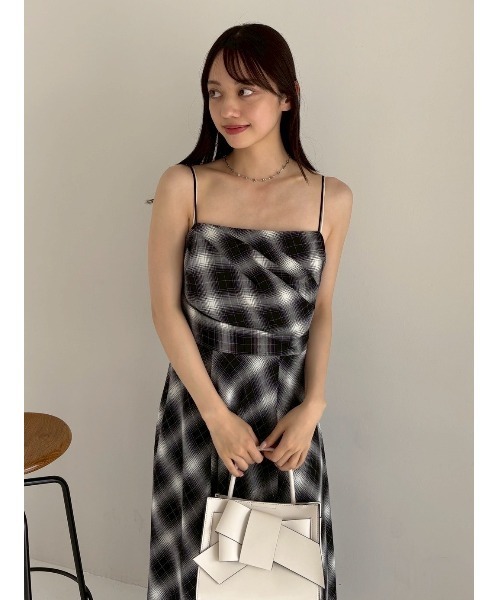 FRAY I.D（フレイアイディー）の「オンブレチェックアシメヘムキャミ