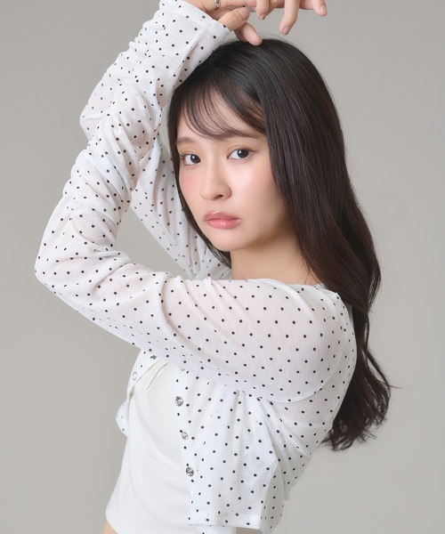 apres jour mignon(アプレジュールミニョン)の「プレート付きシアークロップドカーディガン(カーディガン/ボレロ・レディース・オフホワイト/ブラック/チャコールグレー/杢グレー/ホワイト系その他/ブラック系その他2/グレー系その他・X-LARGE/フリー)」の19枚目の写真