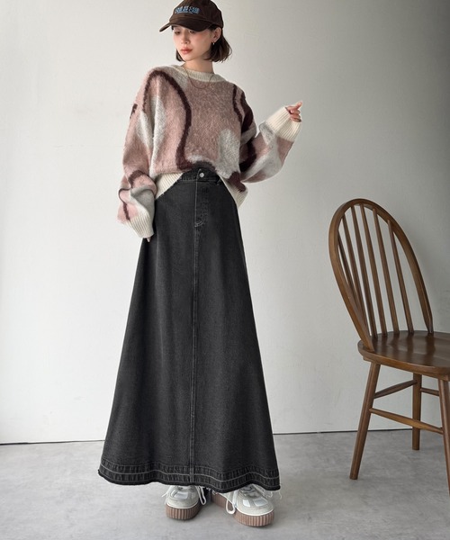 classicalelf（クラシカルエルフ）の「綿100％ 主役級の美フレアスカートでコーデの格上げ  デニムフレアスカート（ロング）（デニムスカート・レディース・ブルー/ブラック・SMALL/X-LARGE/LARGE/MEDIUM）」の8枚目の写真