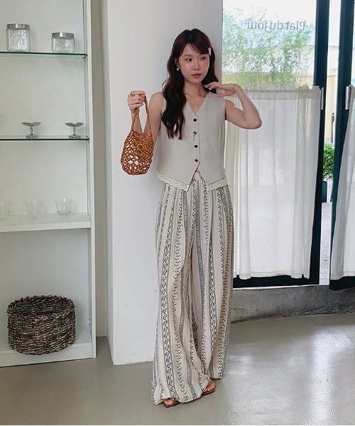 ELOOPS（イーループス）の「【ELOOPS】リネンライク リゾートプリント ワイドパンツ（その他パンツ・レディース・キナリ/ネイビー・M/L）」の4枚目の写真