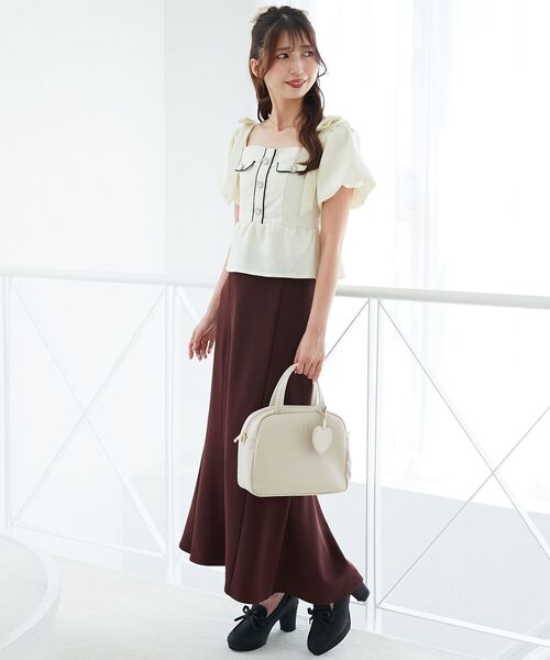 MAJESTIC LEGON（マジェスティックレゴン）の「肩リボンツイードペプラムブラウス（シャツ/ブラウス・レディース・アイボリー/ブラック/ブルー・MEDIUM）」の5枚目の写真