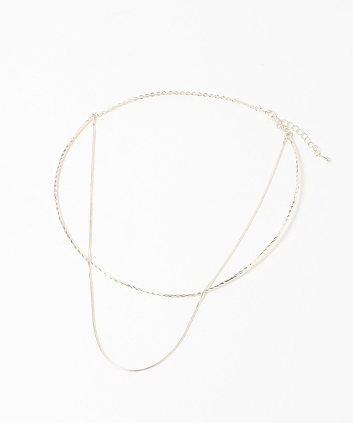 Andemiu(アンデミュウ)の「ツイストチョーカーネックレス591741(ネックレス・レディース・ゴールド/シルバー・FREE)」の4枚目の写真