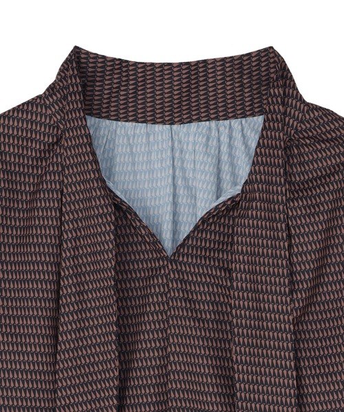 TOKYO SHIRTS(トウキョウシャツ)の「リボンボウタイ プリントブラウス 長袖(シャツ/ブラウス・レディース・ブラウン/グレー・M/L)」の10枚目の写真