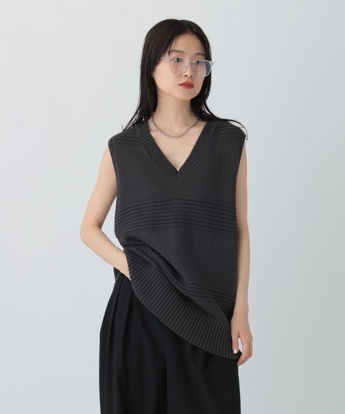 LEPSIM（レプシィム）の「5ゲージベストチュニック　581682（ベスト・レディース・ダークブラウン/チャコールグレー/アイボリー・FREE）」の11枚目の写真