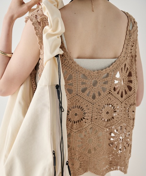 Shelly island（シェリーアイランド）の「ナイロンシャーリングショルダーバッグ（ショルダーバッグ・レディース・ホワイト/ブラック・FREE）」の10枚目の写真