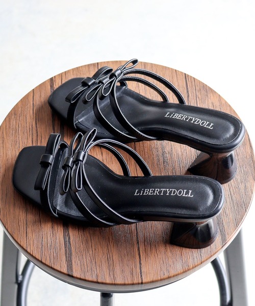 LibertyDoll(リバティードール)の「LIBERTYDOLL/トリプルリボン ヒールサンダル スクエアトゥ 華奢ストラップ バレエコアサンダル (4202)(サンダル・レディース・ブラック/アイボリー/シルバー・M/L/LL/S)」の8枚目の写真