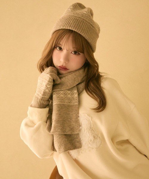 TITTY&CO.(ティティーアンドコー)の「【3点セット】ジャガードニット帽+手袋+マフラー(ニットキャップ/ビーニー・レディース・ベージュ/ブラック/ホワイト・FREE)」の14枚目の写真