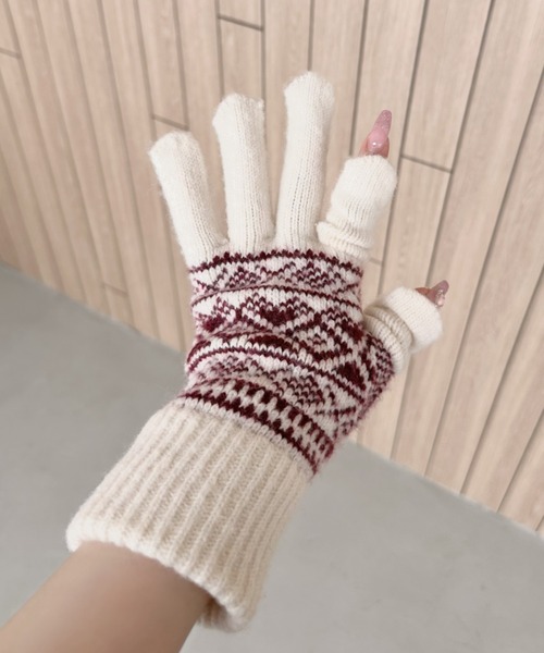 TITTY&CO.(ティティーアンドコー)の「【3点セット】ジャガードニット帽+手袋+マフラー(ニットキャップ/ビーニー・レディース・ベージュ/ブラック/ホワイト・FREE)」の22枚目の写真