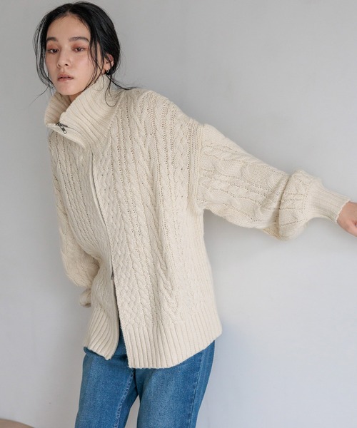 LOWRYS FARM(ローリーズファーム)の「ケーブルハイゲージZIPカーディガン 588922(カーディガン/ボレロ・レディース・アイボリー/ブラウン・FREE)」の7枚目の写真