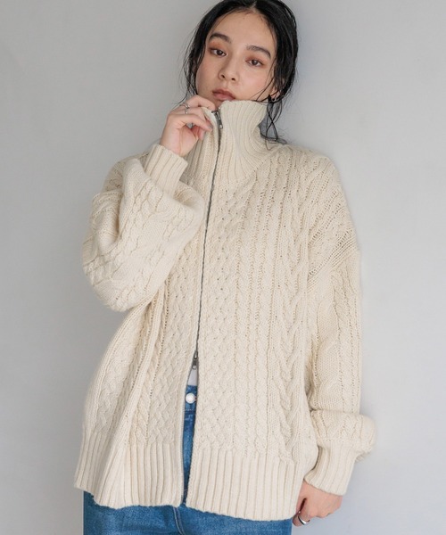 LOWRYS FARM(ローリーズファーム)の「ケーブルハイゲージZIPカーディガン 588922(カーディガン/ボレロ・レディース・アイボリー/ブラウン・FREE)」の8枚目の写真
