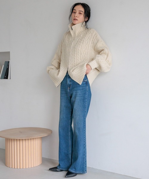 LOWRYS FARM(ローリーズファーム)の「ケーブルハイゲージZIPカーディガン 588922(カーディガン/ボレロ・レディース・アイボリー/ブラウン・FREE)」の5枚目の写真