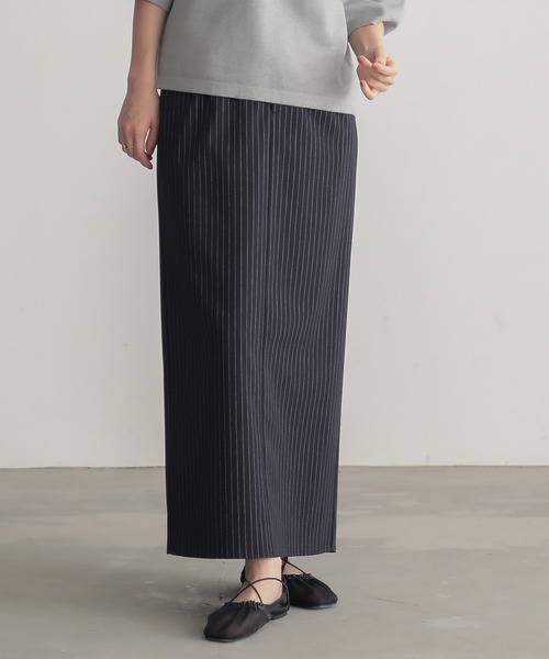 for/c（フォーシー）の「ストレッチナロースカート【サスティナブル】（スカート・レディース・ブラック/グレー/ネイビー・L/M）」の4枚目の写真